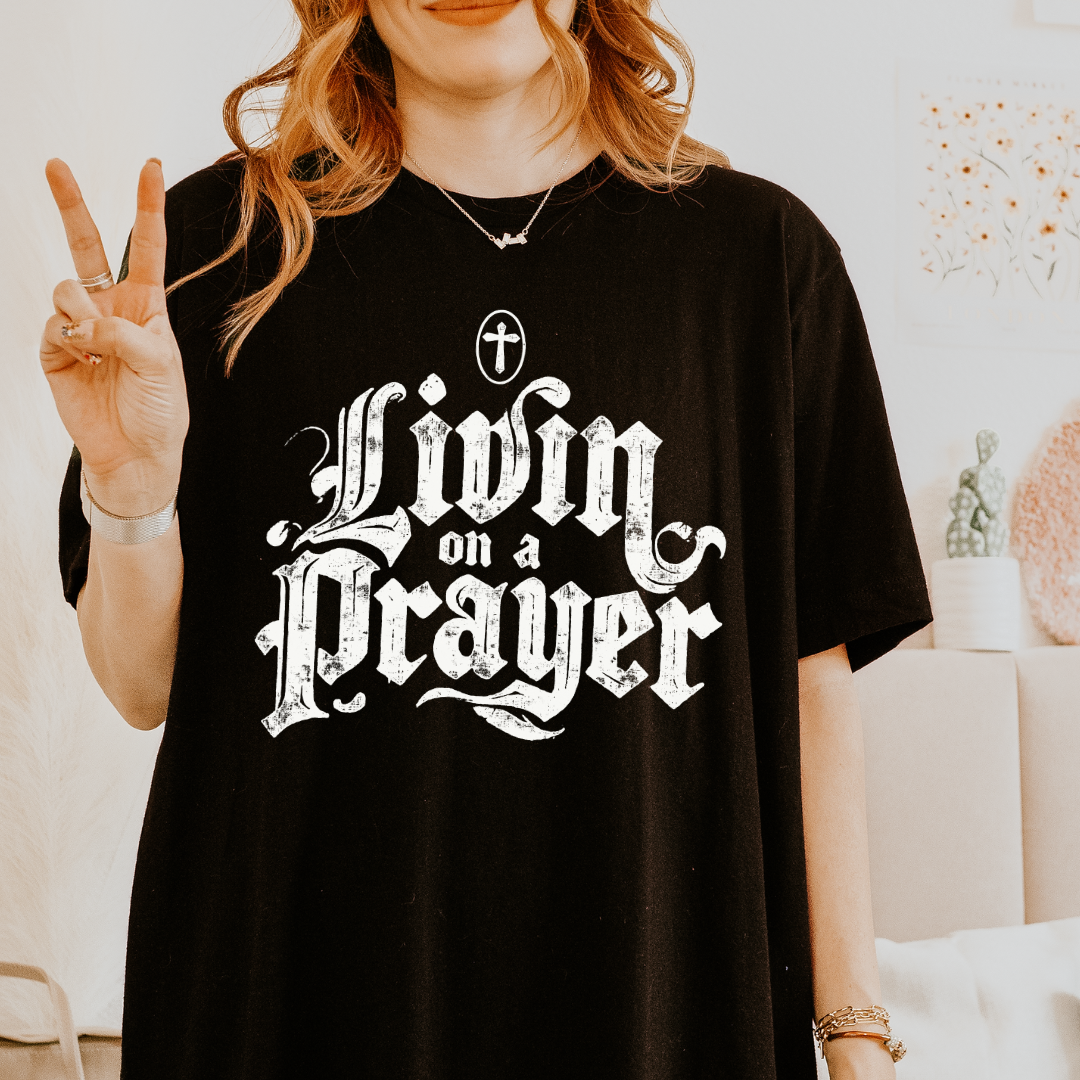 LIVIN' ON A PRAYER TEE - Carry Girl Gear