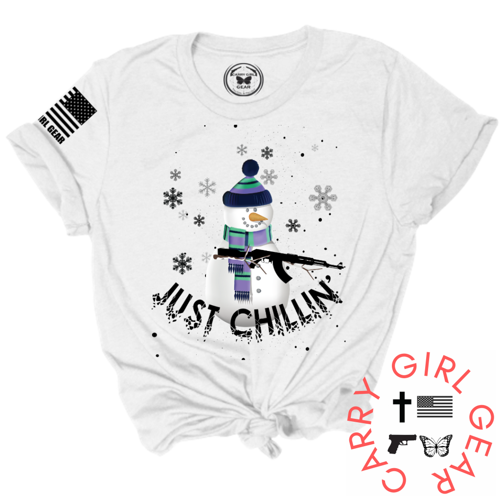 Just Chillin Tee Xs / White Unisex Cut Cgg Perfect