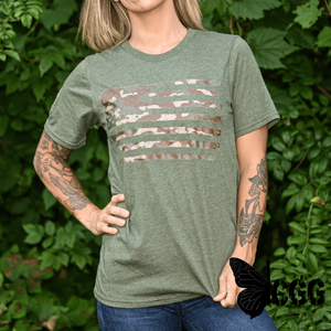 Women’s Camo American Flag Patriotic Boyfriend Fit T-Shirt (Army Green)