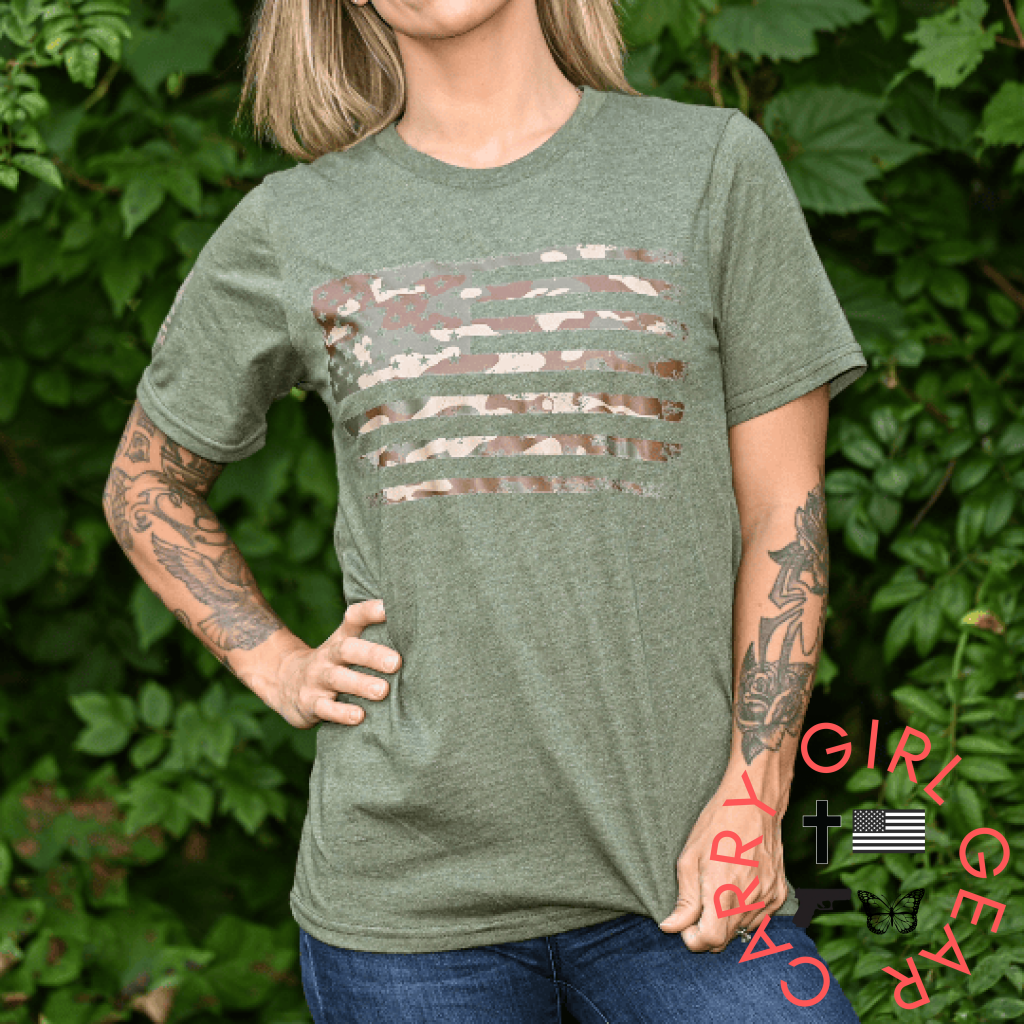 Women’s Camo American Flag Patriotic Boyfriend Fit T-Shirt (Army Green)