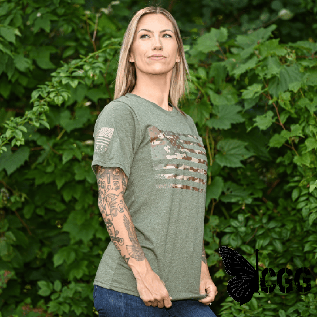 Women’s Camo American Flag Patriotic Boyfriend Fit T-Shirt (Army Green)